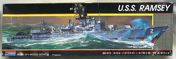 Monogram 1/310 USS Ramsey DDG2, Sikorsky R-5 / H-5 / HO3S-1 S2 plastic model kit